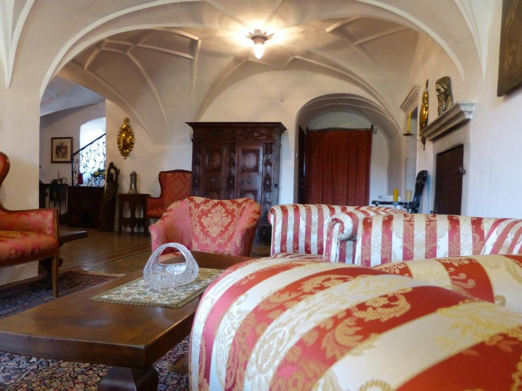 Apartments Schloss Paschbach Appiano Sulla Strada Del Vino Kültér fotó