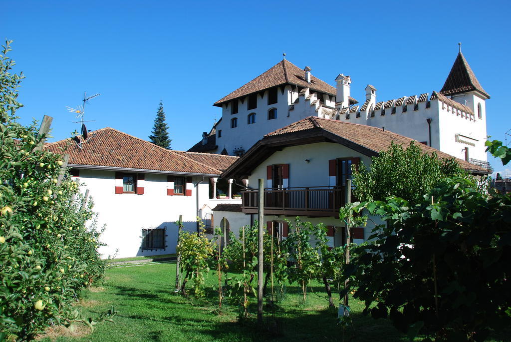 Apartments Schloss Paschbach Appiano Sulla Strada Del Vino Szoba fotó