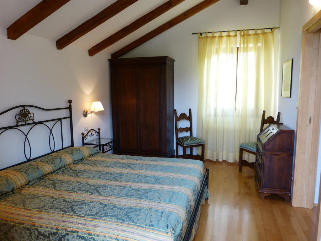Apartments Schloss Paschbach Appiano Sulla Strada Del Vino Szoba fotó