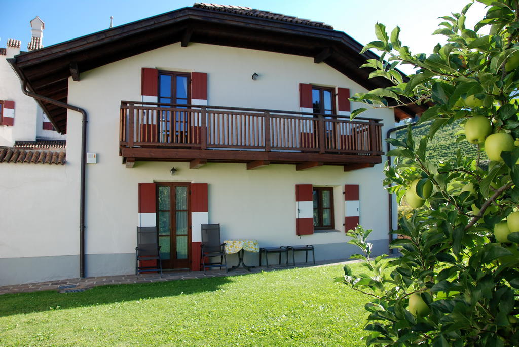 Apartments Schloss Paschbach Appiano Sulla Strada Del Vino Szoba fotó